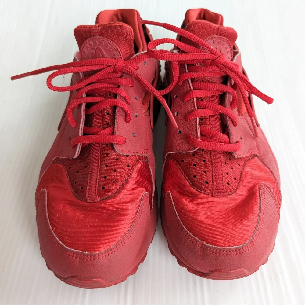 NIKE Air Huarache Run Triple Red Sneakers Size 8.5 Men's